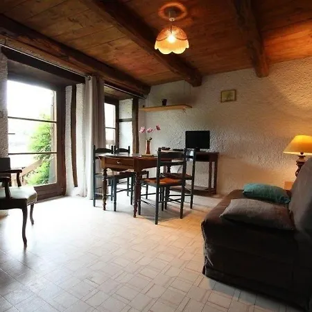 Feriehus Saint-ilpize, 4 Pieces, 4 Personnes - Fr-1-582-172 Saint-Ilpize